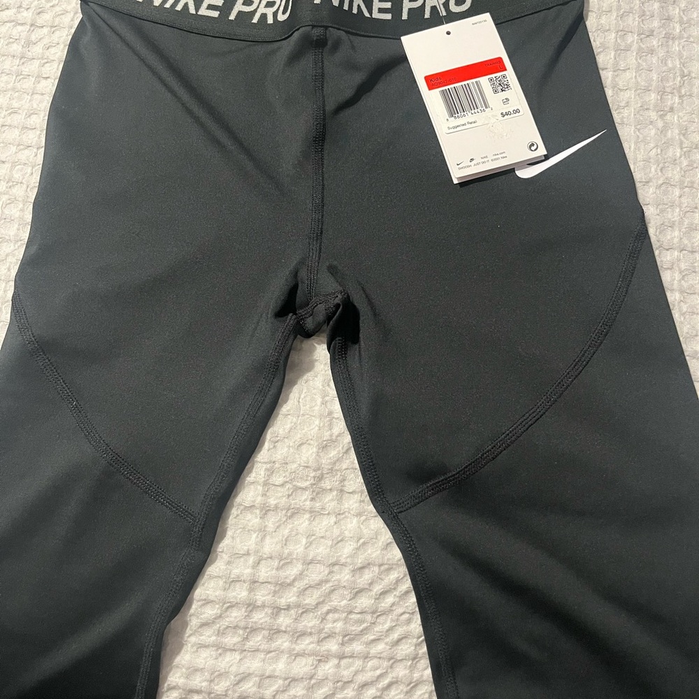 Nike Pro youth large Black Leggings NWT